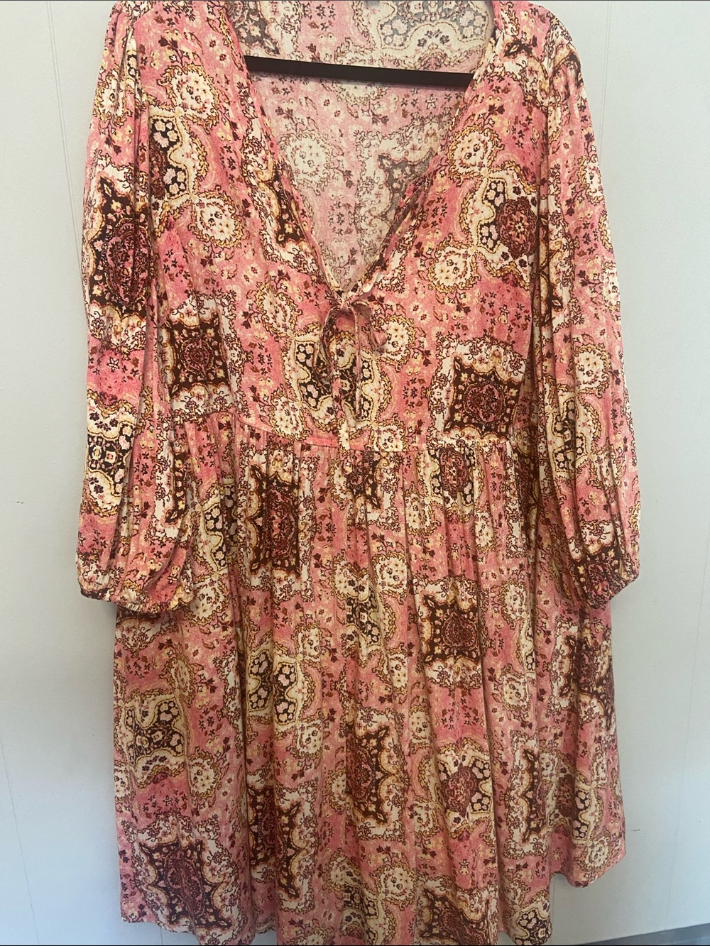 torrid Pink patchwork 3/4 sleeve, tiered Midi Dress Size 2xl - Picture 3 of 7